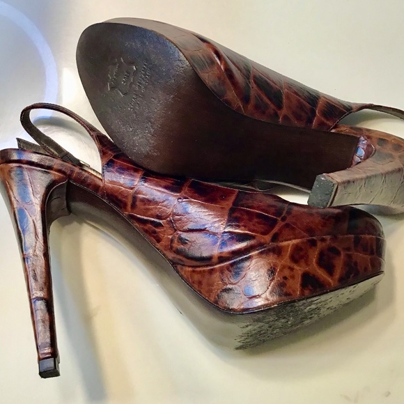 Stuart Weitzman authentic platform heels Preowned crocodile - Picture 9 of 16